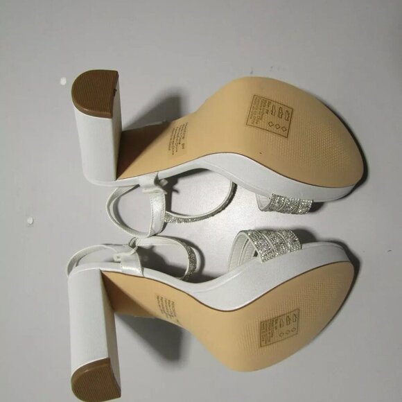 NEW GALINA Signature Peace Satin and Crystal Platform Heels Women's Size 9 - Picture 2 of 7